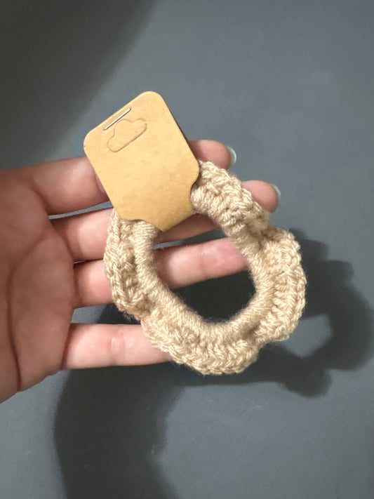 Simple crochet Hair tie
