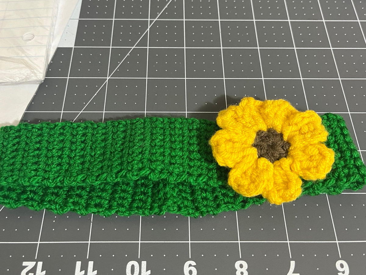 Green Headband with Sunflower Appliqué 🌻