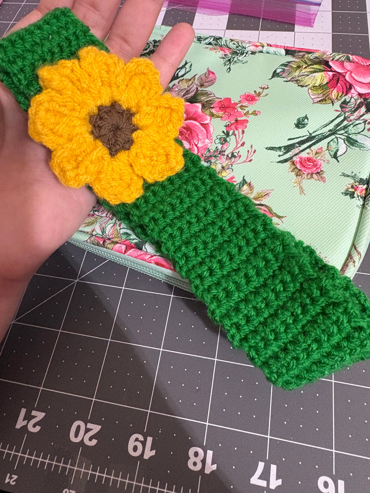 Green Headband with Sunflower Appliqué 🌻
